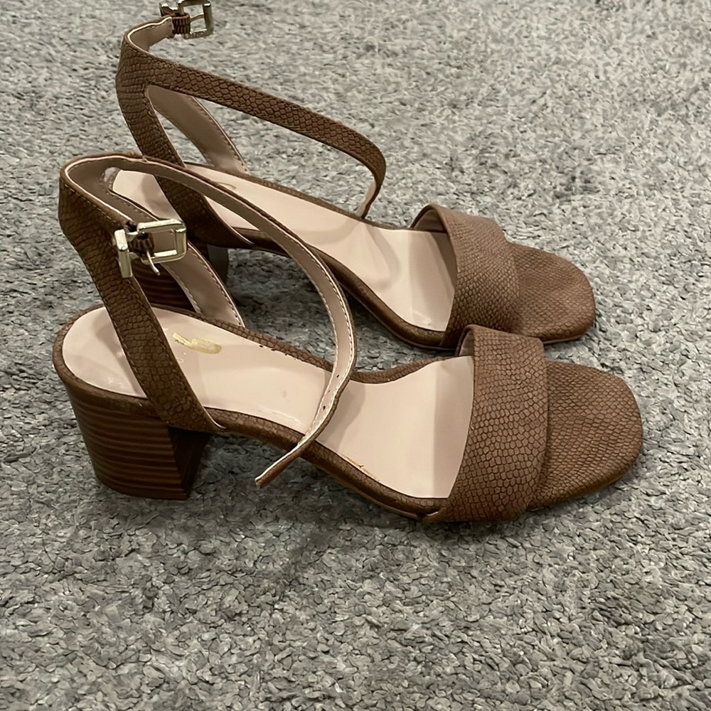 Brand New Never Worn Sandals